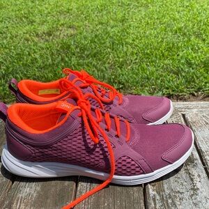 Vionic Ingrid sneaker